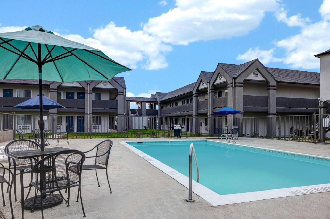Motel 6-Buttonwillow, Ca Central מראה חיצוני תמונה